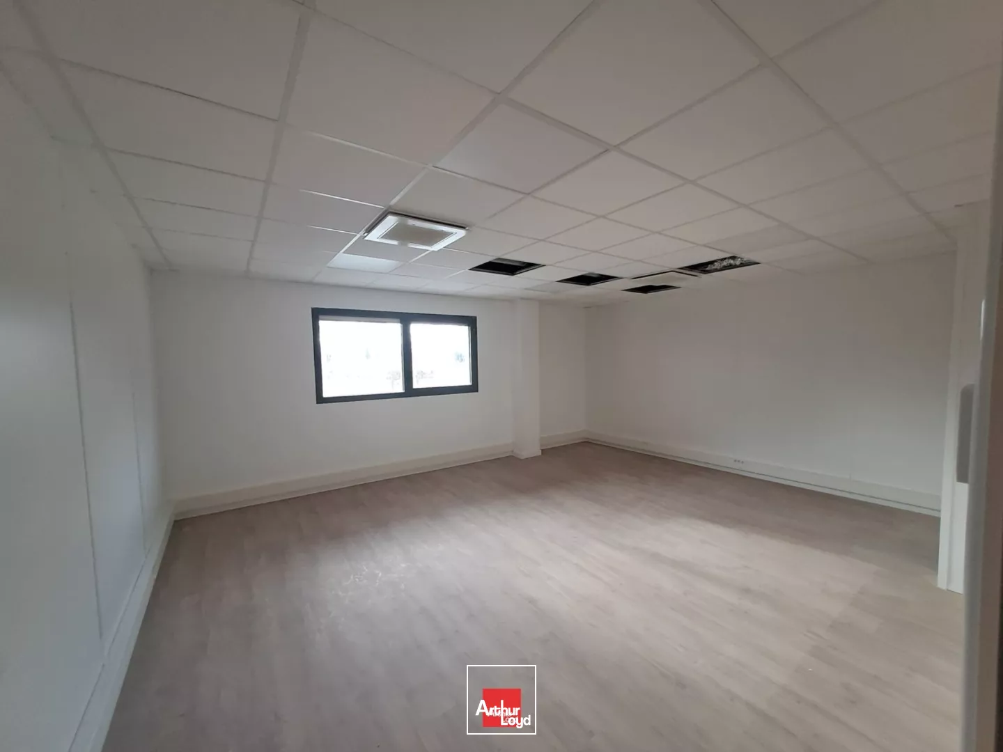 A louer bureaux individuels zone Vence Eco Parc Saint-Egrève