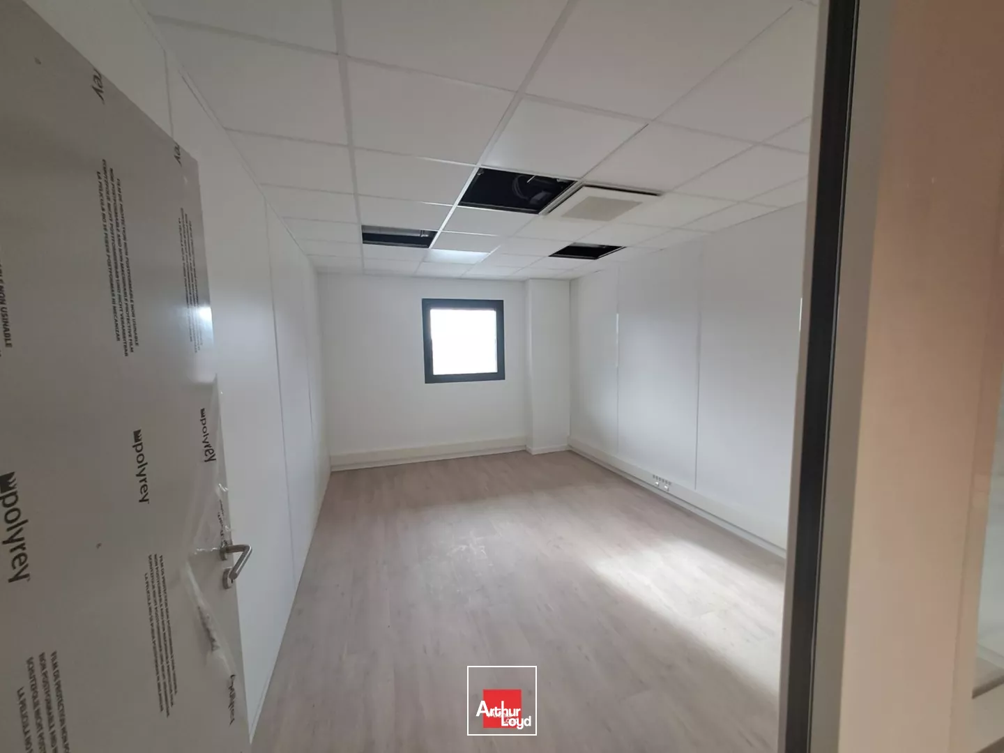 A louer bureaux individuels zone Vence Eco Parc Saint-Egrève