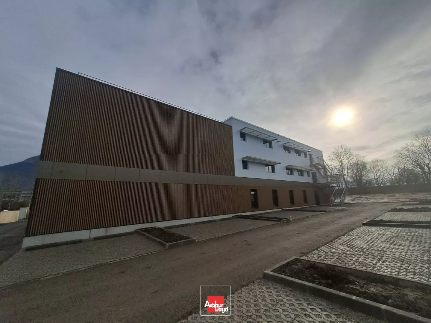 A louer bureaux individuels zone Vence Eco Parc Saint-Egrève