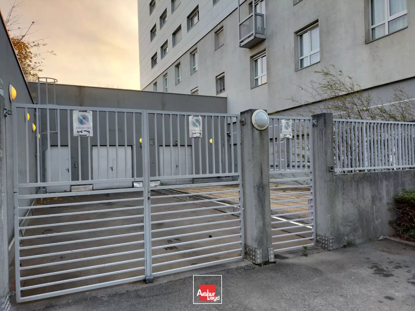 LOCAL COMMERCIAL 348 M²A VENDRE GRENOBLE PROCHE GRAND PLACE