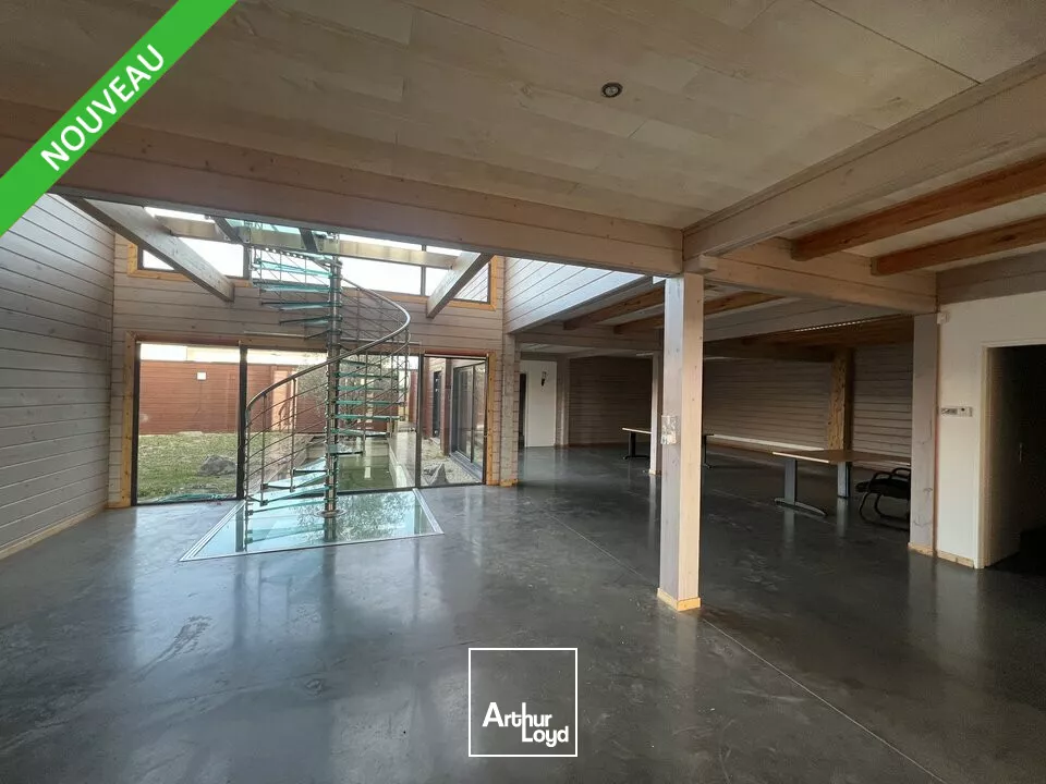 Montélier - Immeuble de bureaux à vendre