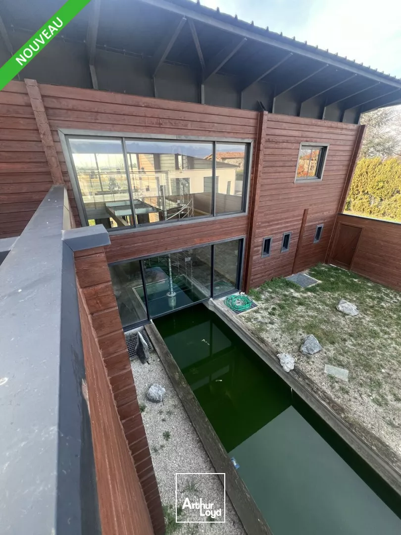 Montélier - Immeuble de bureaux à vendre