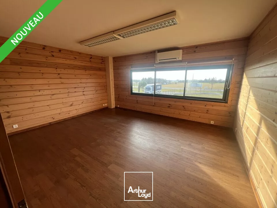 Montélier - Immeuble de bureaux à vendre