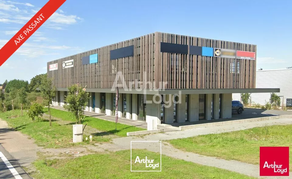 Bureaux neufs de 75m² avec une belle visibilité sur axe passant - VITRE