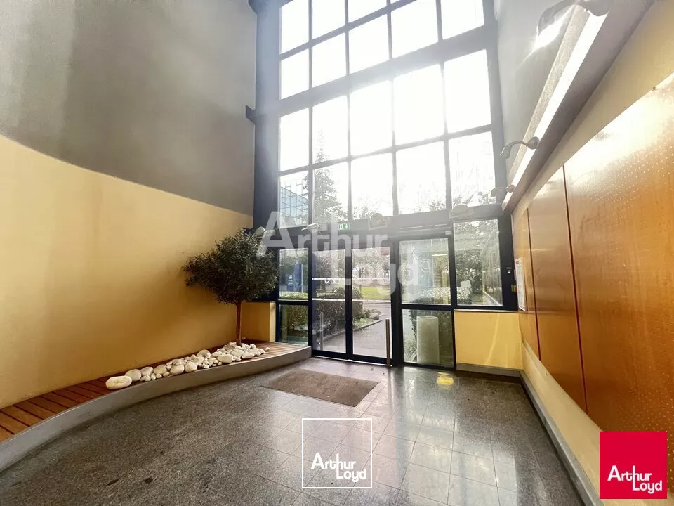 CESSON SEVIGNE - BUREAUX A VENDRE - 447 m²