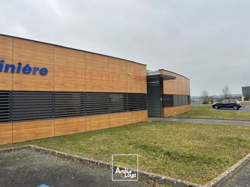 ENSEMBLE DE BUREAUX PERIPHERIE DE VICHY 