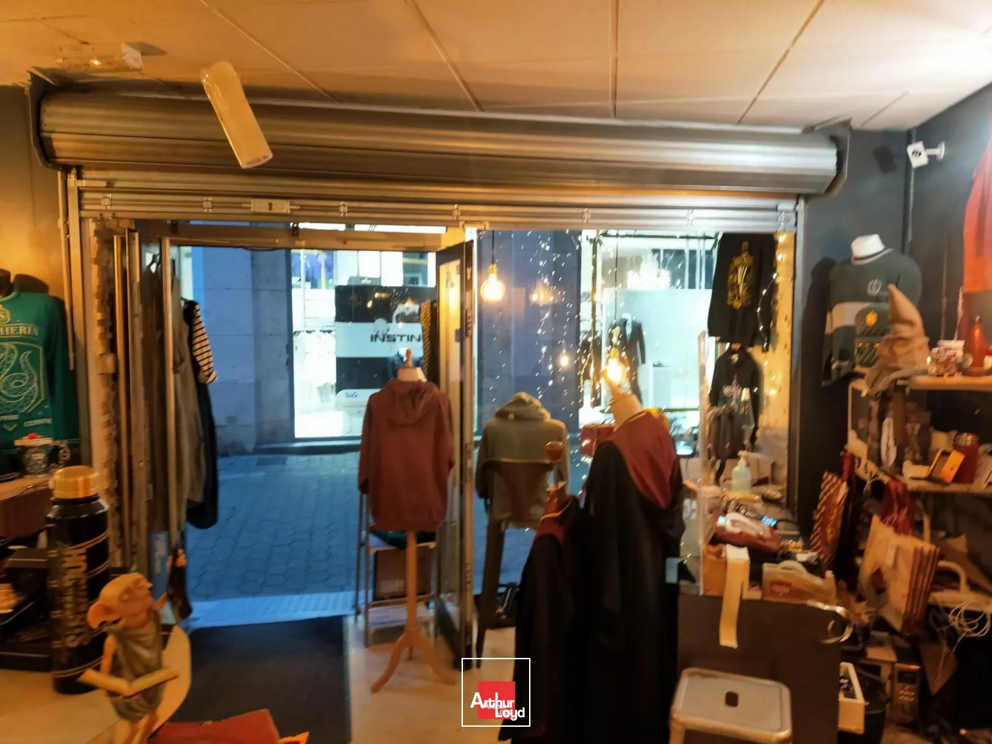 LOCAL COMMERCIAL 71 M² A LOUER GRENOBLE CENTRE VILLE RUE LAFAYETTE