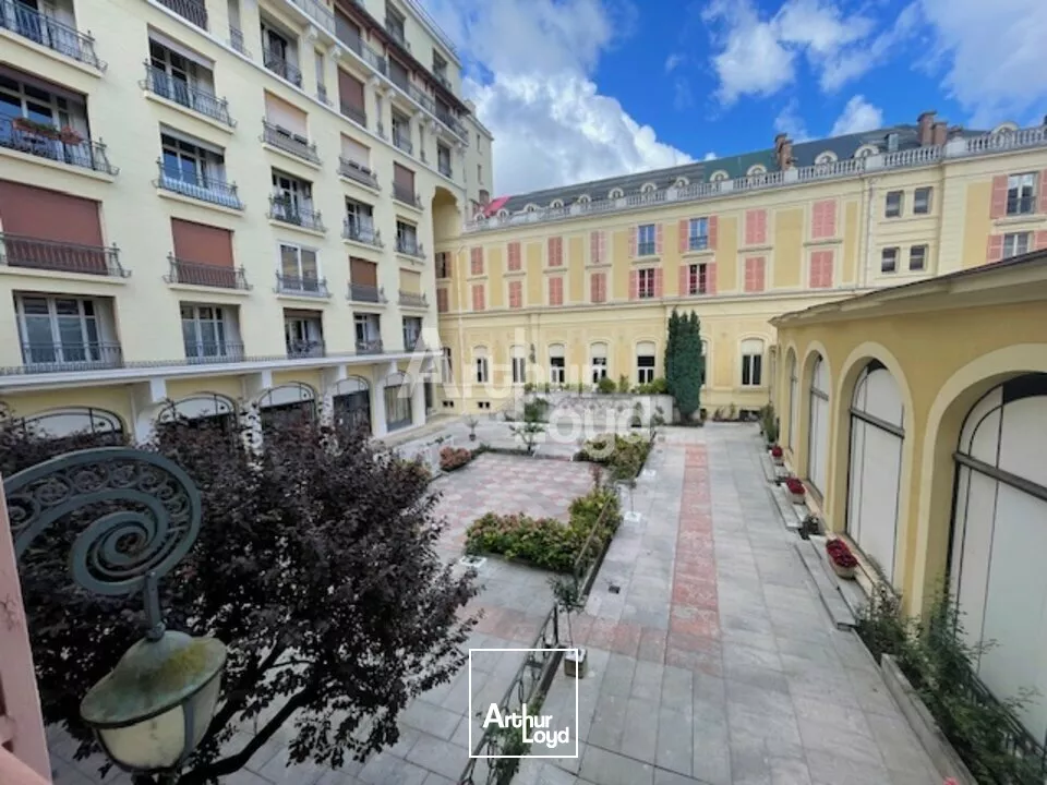 VICHY COEUR DE VILLE - BUREAUX - DIVISIBLES 