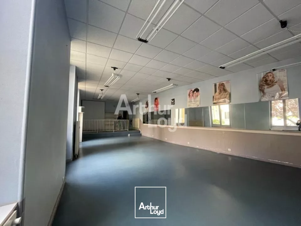 VICHY COEUR DE VILLE - BUREAUX - DIVISIBLES 