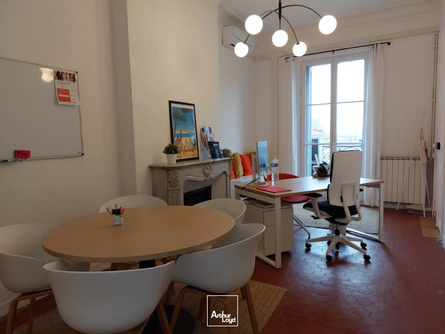 Bureaux rénovés à louer dans immeuble haussmannien - Centre-ville - Toulon