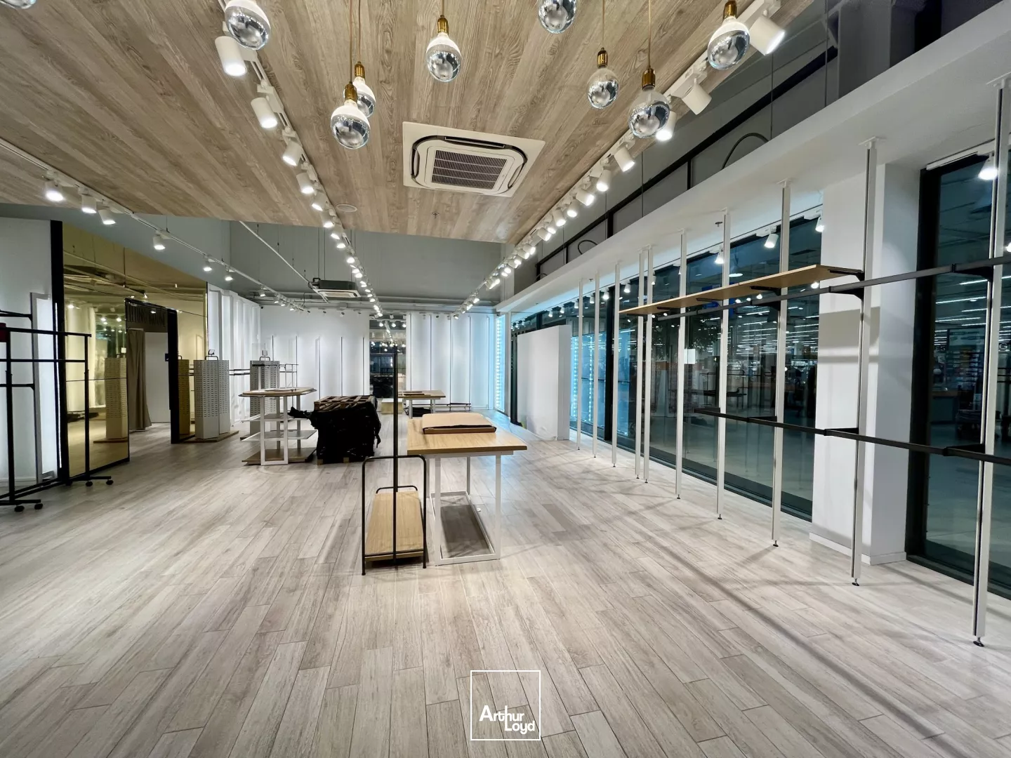 Local commercial à louer 233 m2 à Tavers proche de Beaugency - Loiret (45)