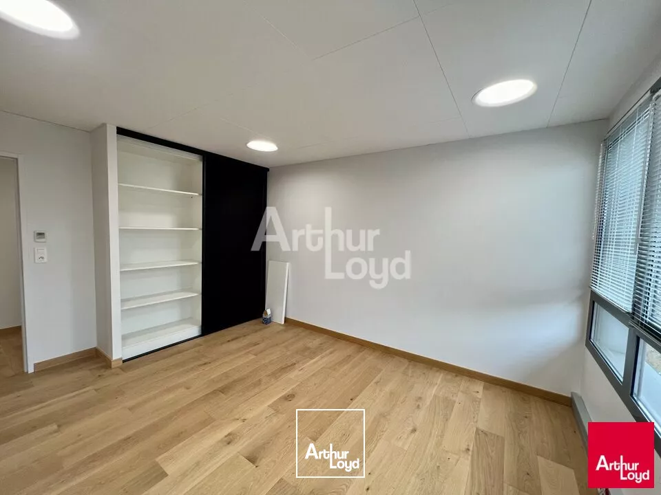 SAINT GREGOIRE - BUREAUX A LOUER 234 M² - PARC D'AFFAIRES EDONIA