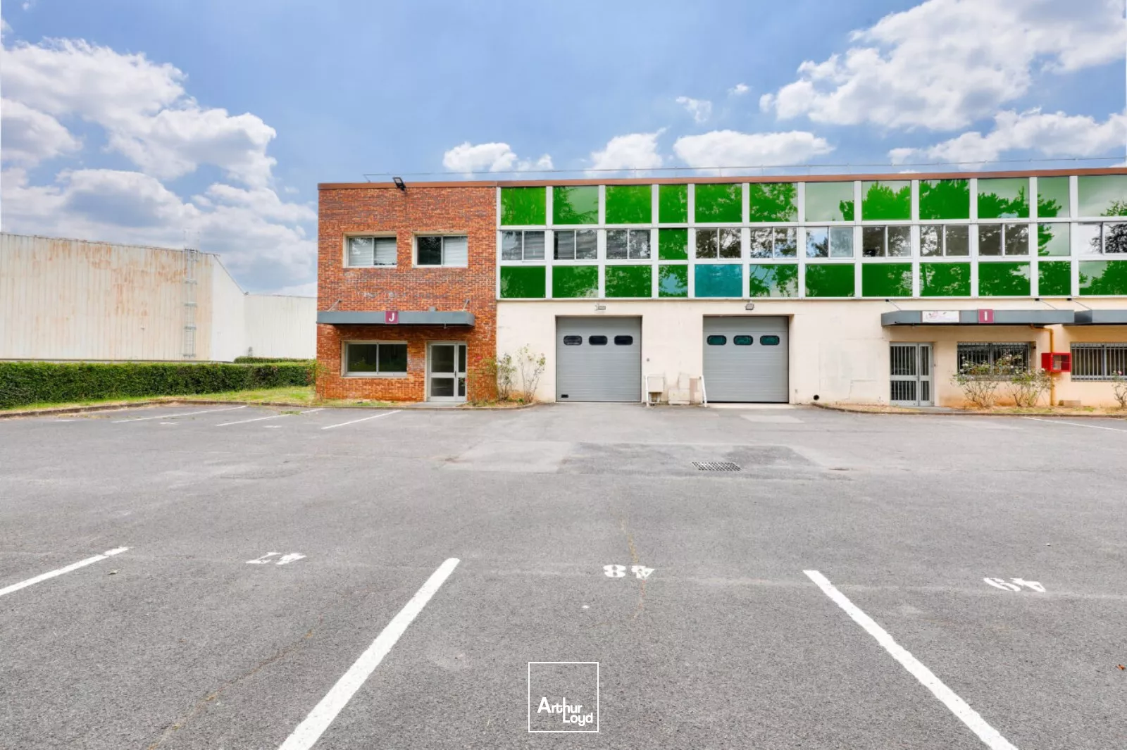 Locaux d'activité à louer à LES ULIS 91940