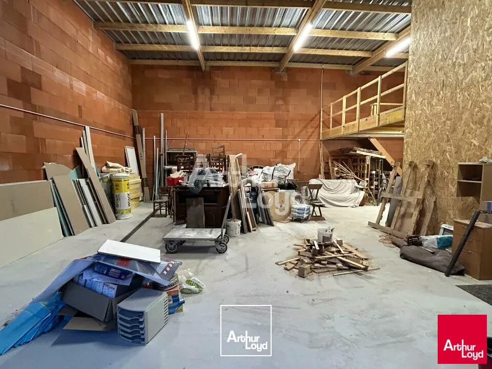 PROCHE BLOIS - LOCATION LOCAL D'ACTIVITÉ DE 122,21 M² - ZONE ARTISANALE