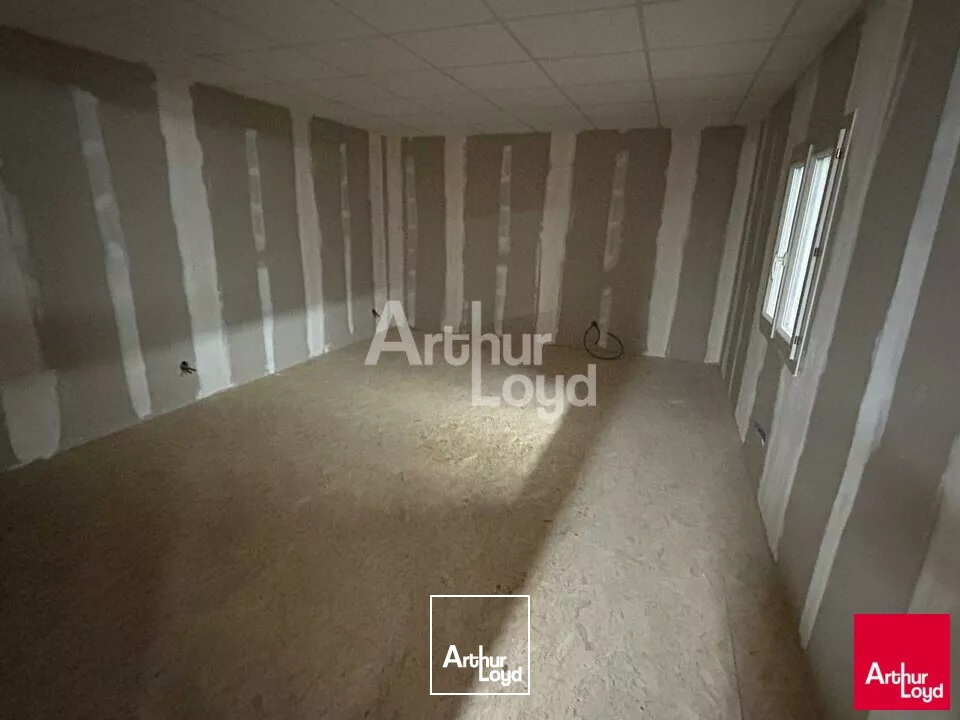 PROCHE BLOIS - LOCATION LOCAL D'ACTIVITÉ DE 122,21 M² - ZONE ARTISANALE