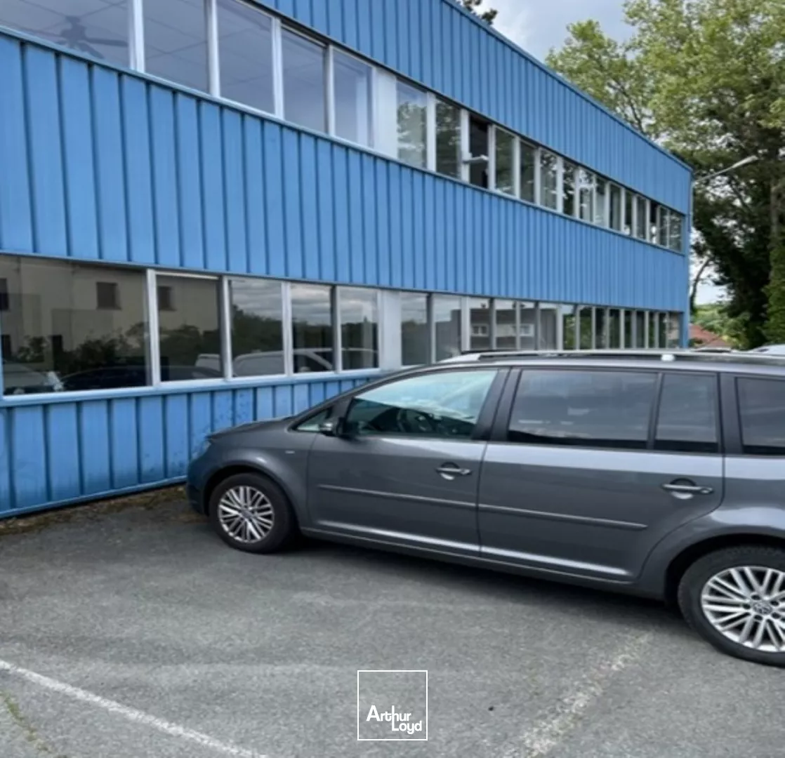 Locaux d'activité à louer à SAINT OUEN L'AUMONE 95310