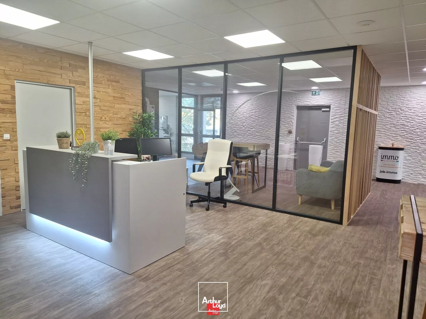 BUREAUX A LOUER MONTBONNOT SAINT MARTIN AVEC PARKING