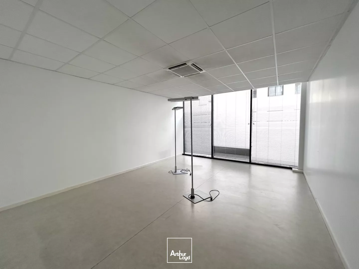 A louer - Immeuble de bureaux indépendant de 2 467 m² Bordeaux centre - Proche Palais de Justice