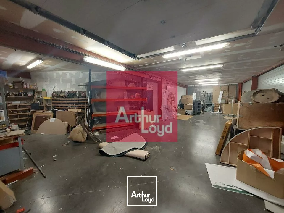 LOCAL COMMERCIAL 1464 M² A LOUER COURNON D'AUVERGNE division possible 