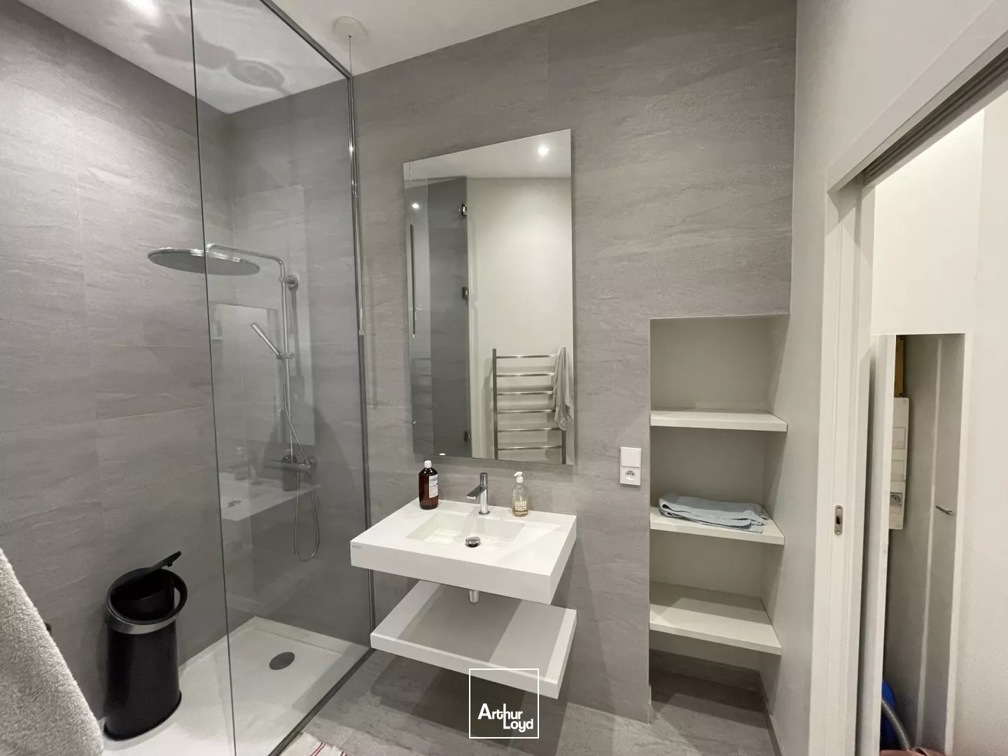 BUREAUX D'EXCEPTION À VENDRE OU À LOUER-200 M²-CENTRE VILLE DE NANTES