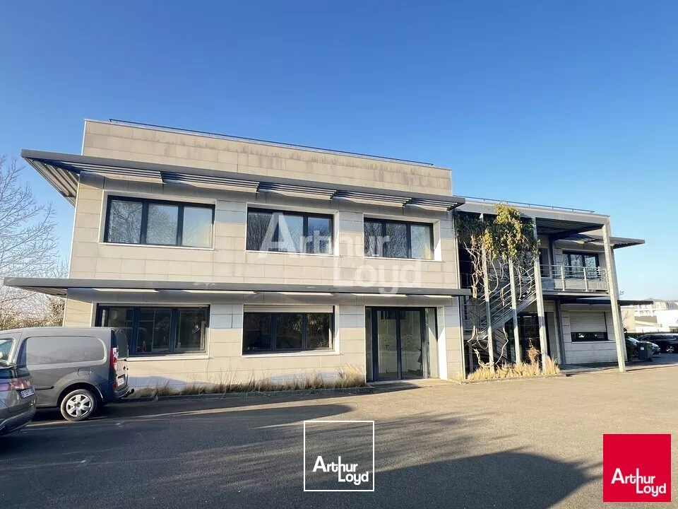 CESSON SEVIGNE - BUREAUX A LOUER - 115 M²