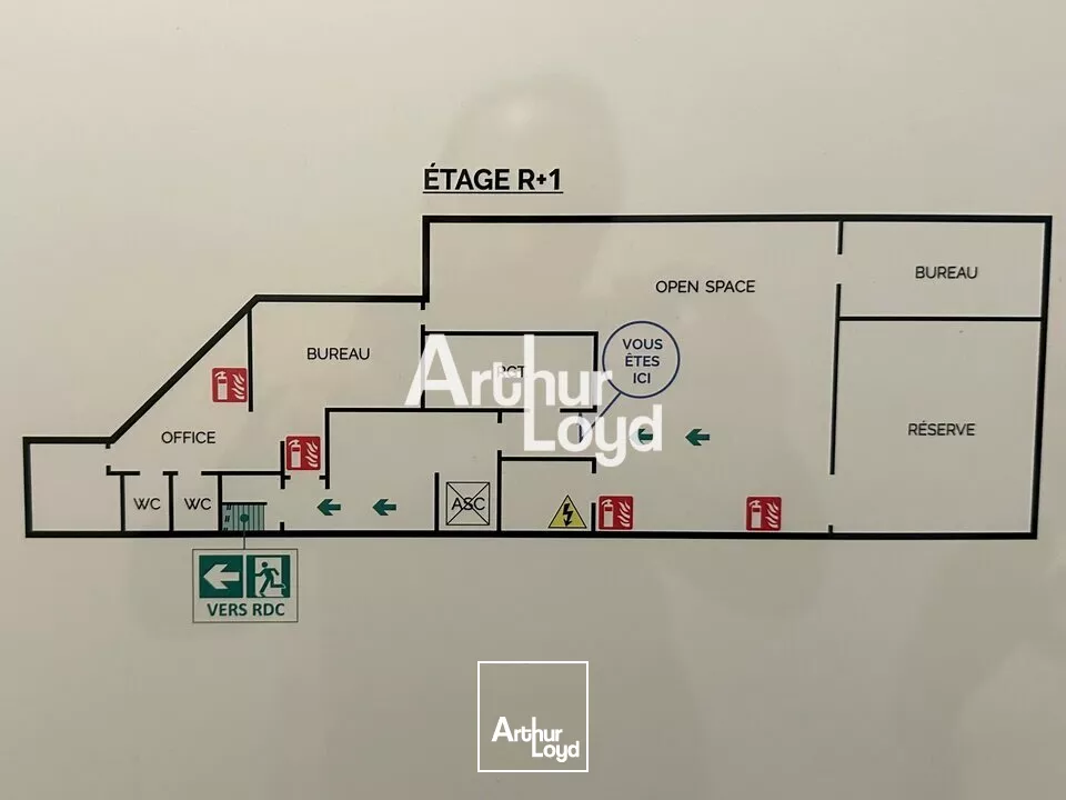 A LOUER 356M² NICE LA MADELEINE SOIT 206M² DE BUREAUX ET 150M² DE LOCAL D'ACTIVITE