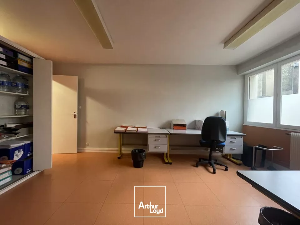 A VENDRE - LE HAVRE - PALAIS DE JUSTICE - BUREAUX - 253 m² 