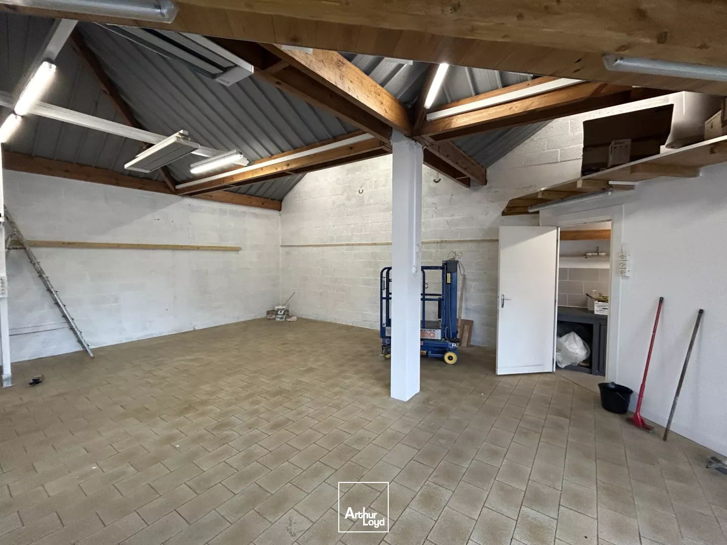 Local Commercial à Louer - Villeneuve d'Ascq