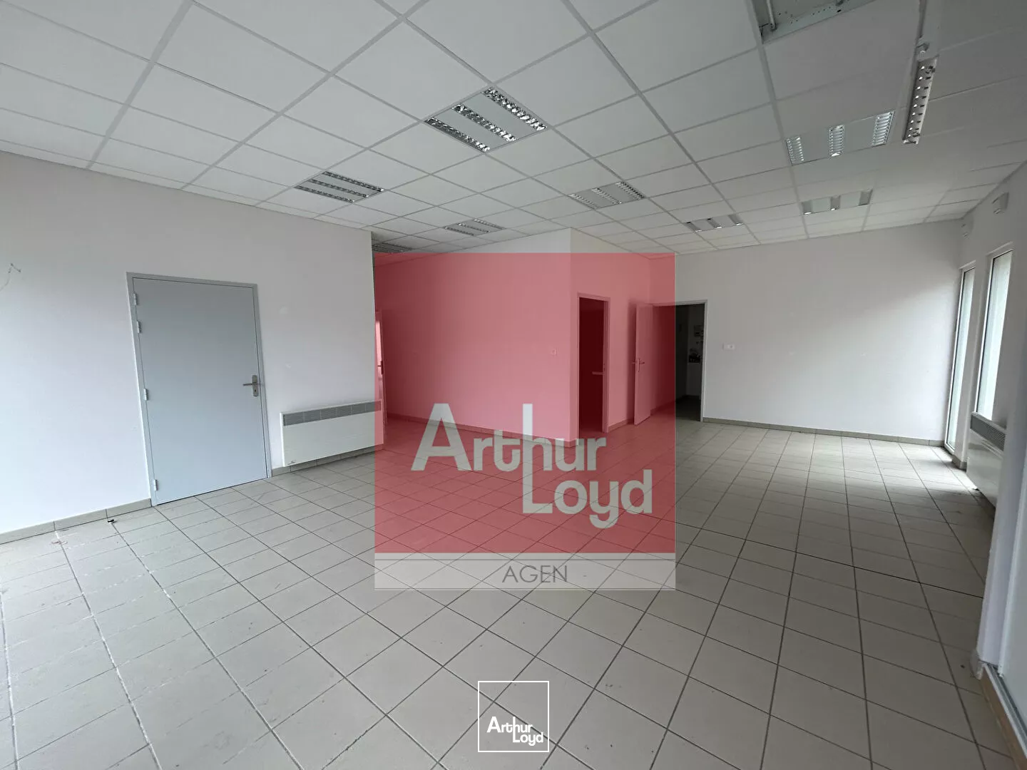 Local commercial à vendre - Emplacement de premier choix à Larroque-Timbaut