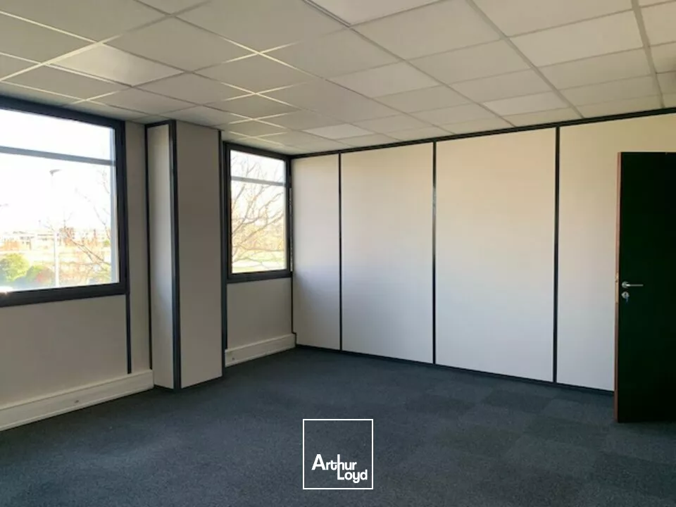AVIGNON AGROPARC PLATEAU DE 365 m² DE BUREAUX BON STANDING