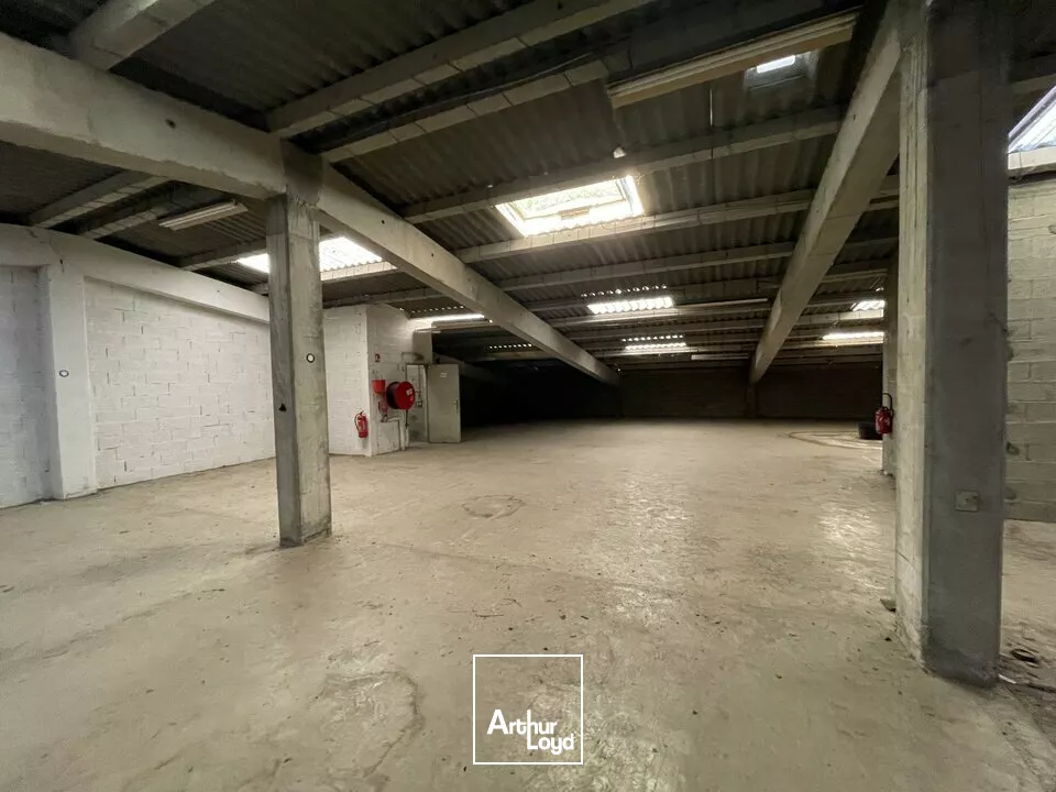 À Vendre - Local d'Activité - Zone d'Activité la Courtine, Avignon