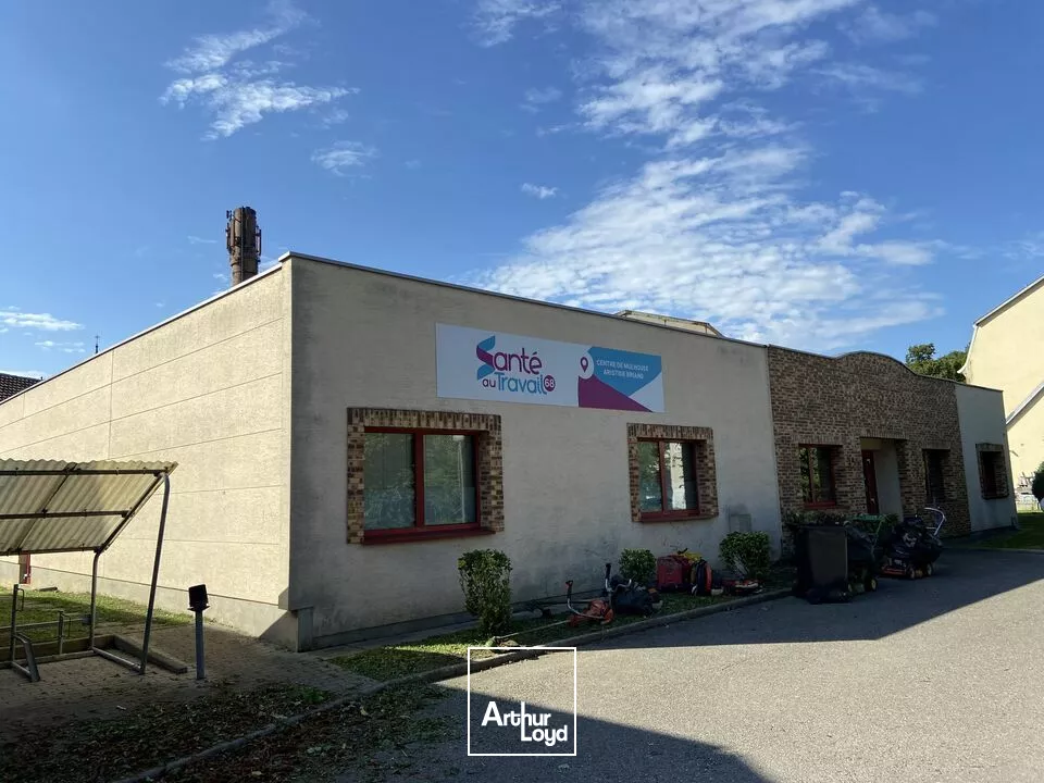 BUREAUX à VENDRE de 559 m²