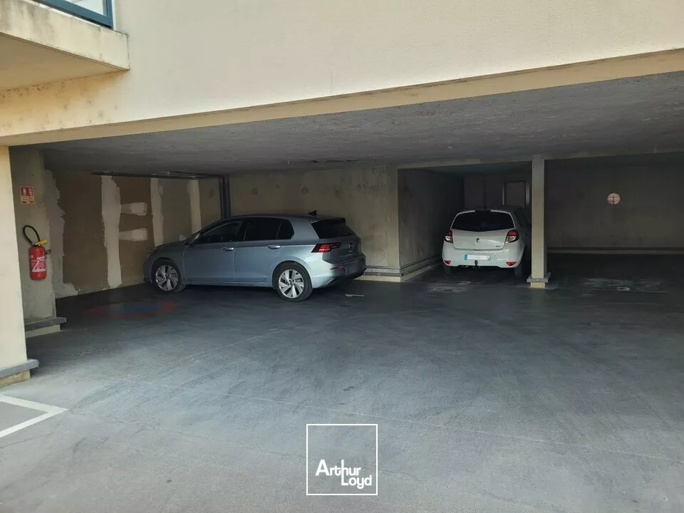 LOCATION BUREAUX-LOCAL PROFESSIONNEL 2 parking LE MANS Secteur Gare Sud