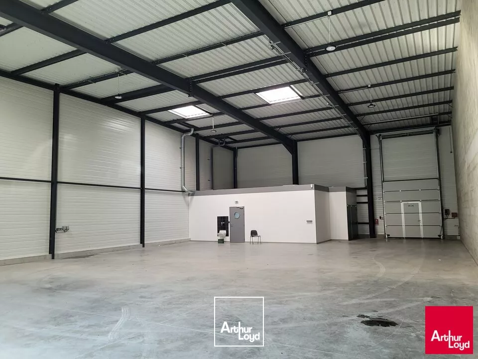 LOCATION LOCAL ACTIVITE 10mn LE MANS SUD