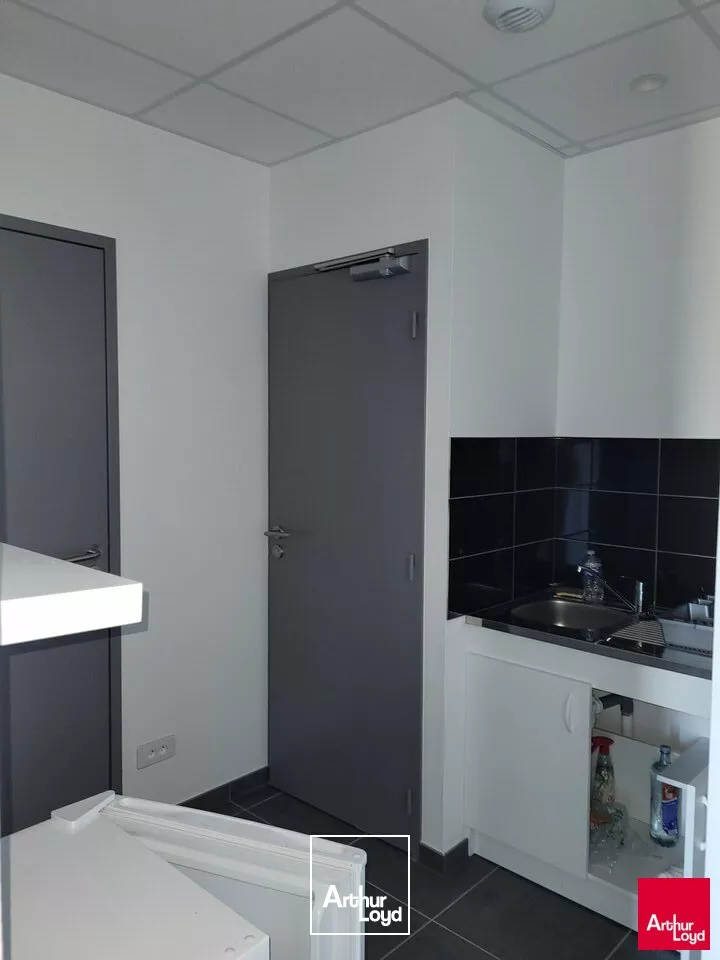 LOCATION LOCAL ACTIVITE 10mn LE MANS SUD