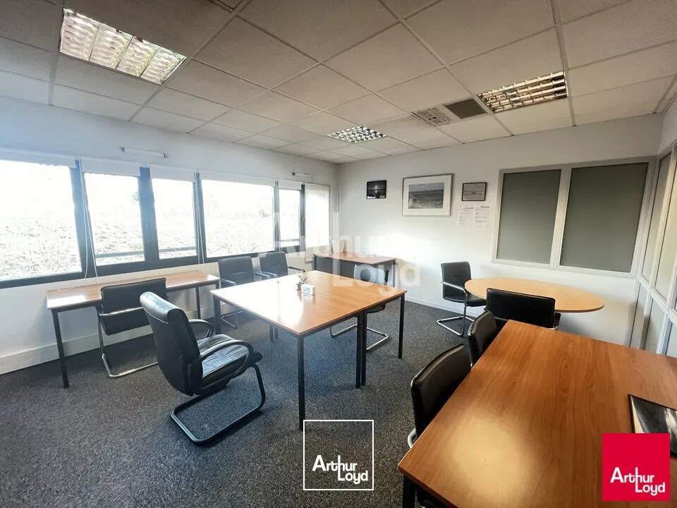 RENNES - BUREAUX A VENDRE - 210 M²