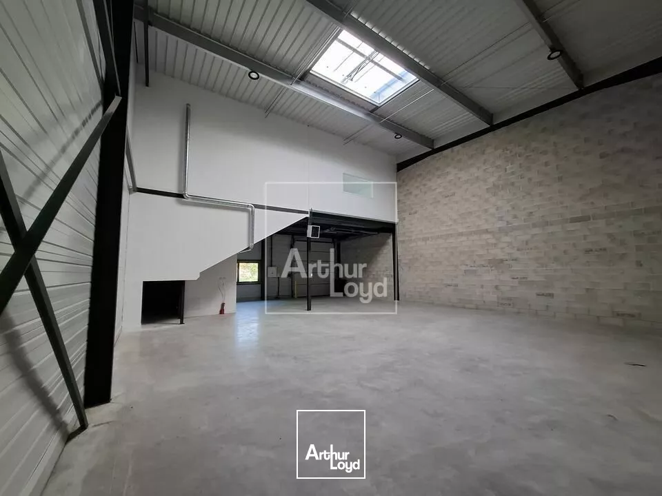 Entrepôts neufs à louer 