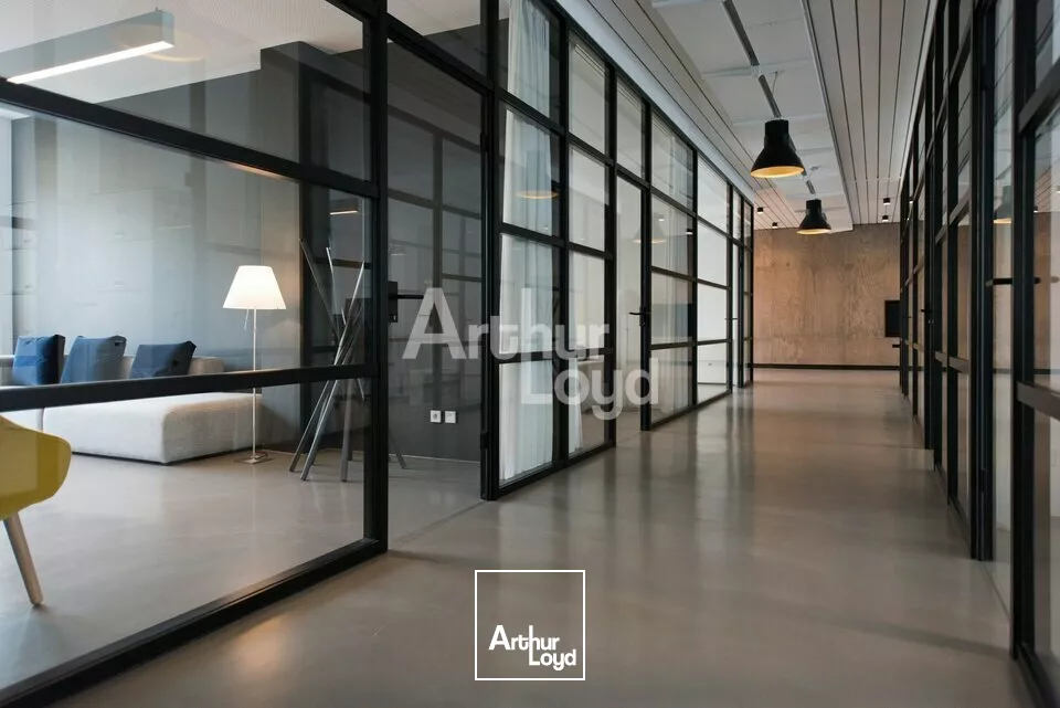 A VENDRE ou A LOUER - Bureaux en très bon état (secteur Chambéry Sud)