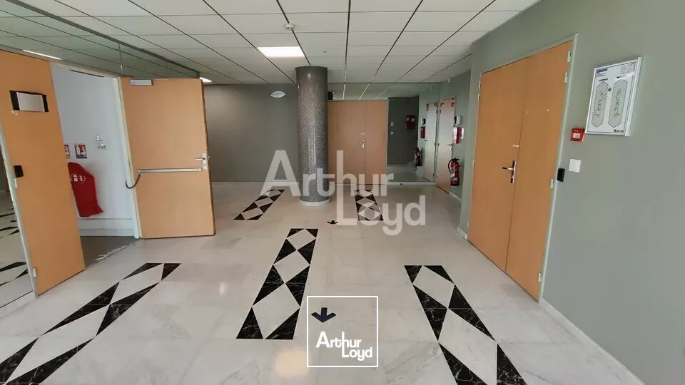 Bureaux à louer - plateaux divisibles à partir de 153 m²