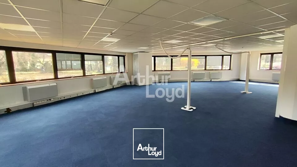 Bureaux à louer - plateaux divisibles à partir de 153 m²