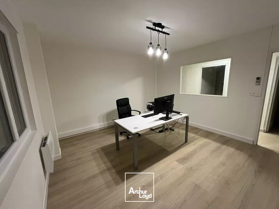 A LOUER - LOCAL D'ACTIVITE-BOURGES