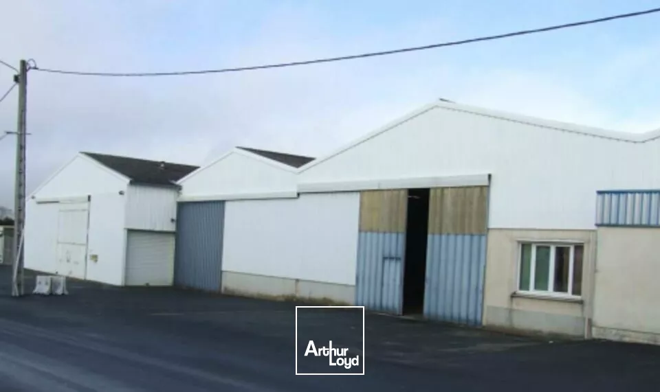 A VENDRE - ENTREPOT - SAINT GERMAIN DU PUY - EXCLUSIVITE