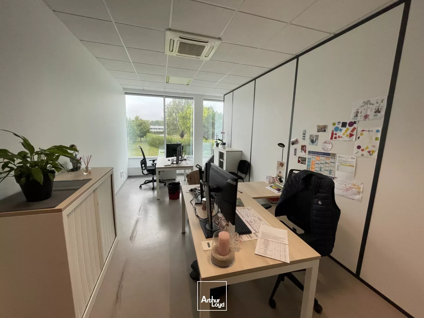 A LOUER BUREAUX 460 M2 LACROIX SAINT OUEN - PARC TERTIAIRE