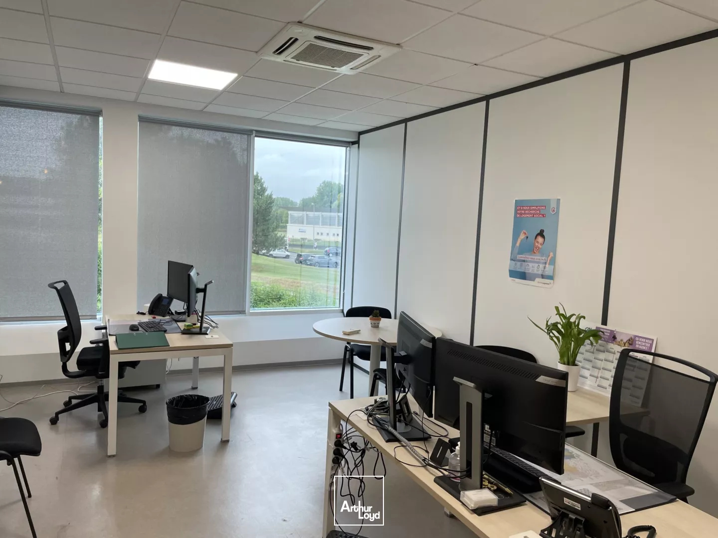 A LOUER BUREAUX 460 M2 LACROIX SAINT OUEN - PARC TERTIAIRE