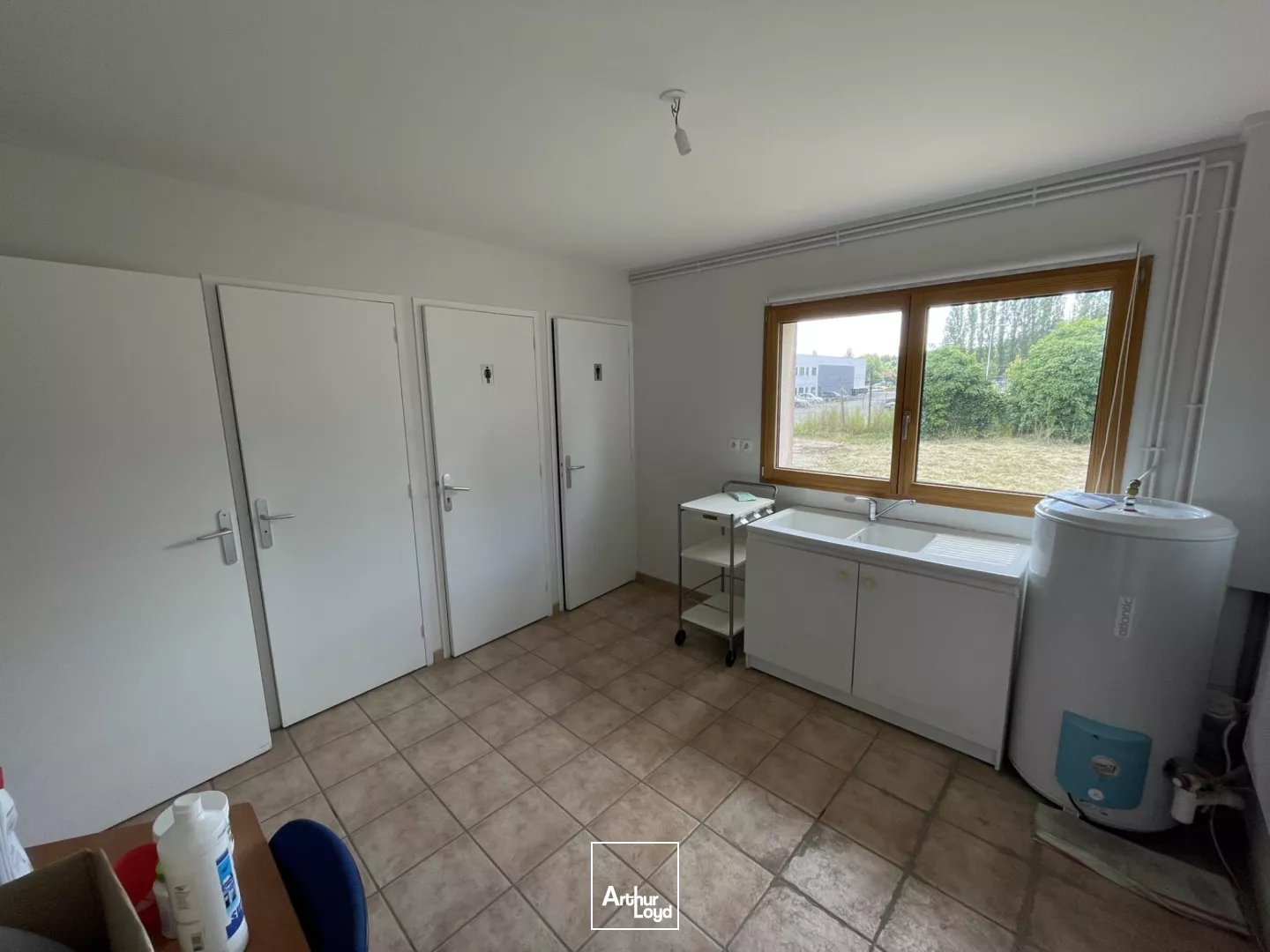 A LOUER - LOCAL D'ACTIVITE INDEPENDANT 