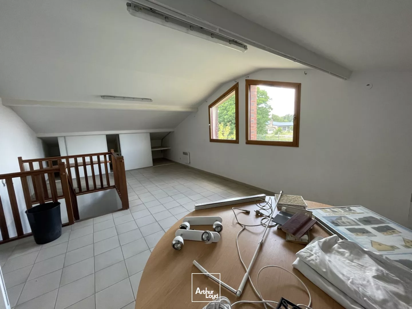 A LOUER - LOCAL D'ACTIVITE INDEPENDANT 