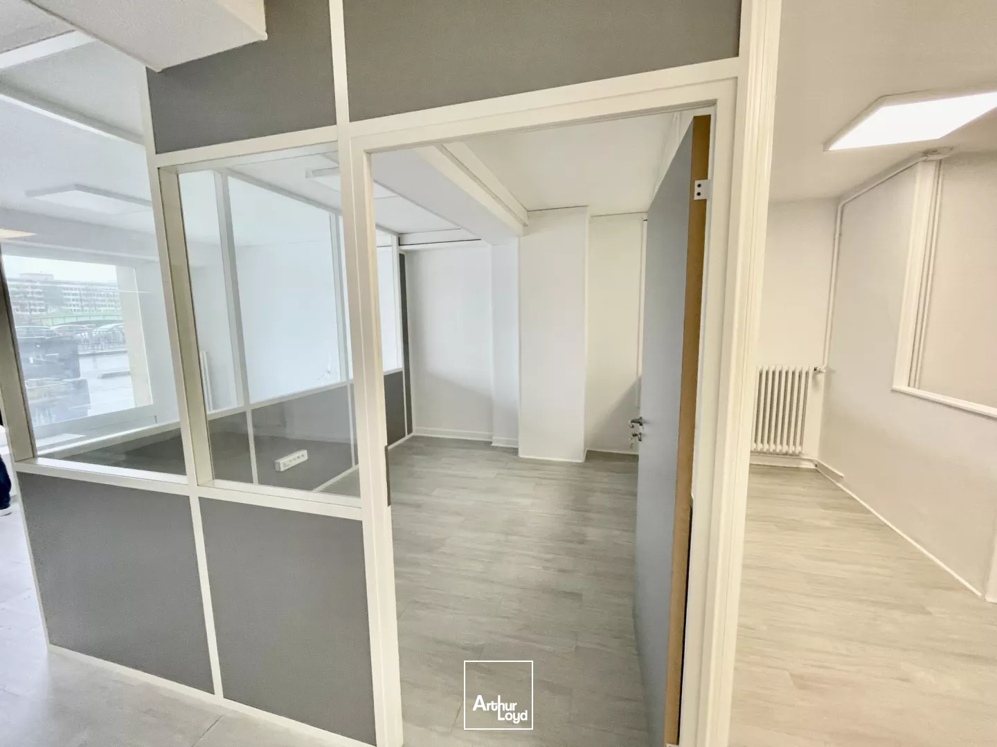 Locaux commerciaux à louer à ROUEN 76000