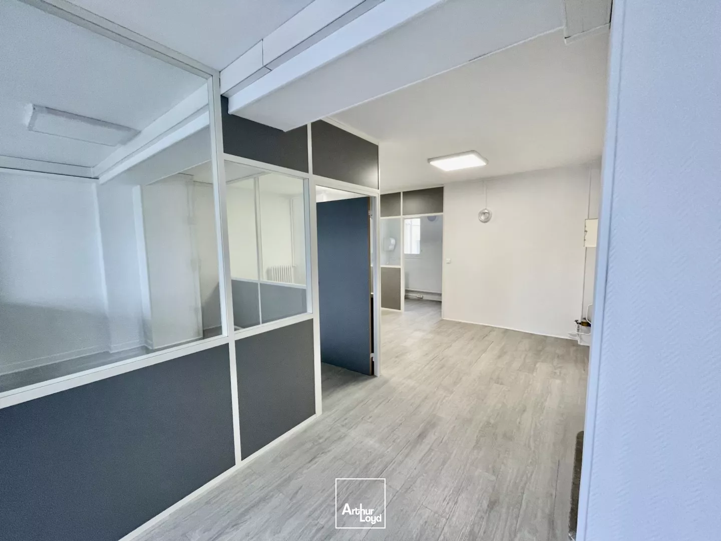 Locaux commerciaux à louer à ROUEN 76000