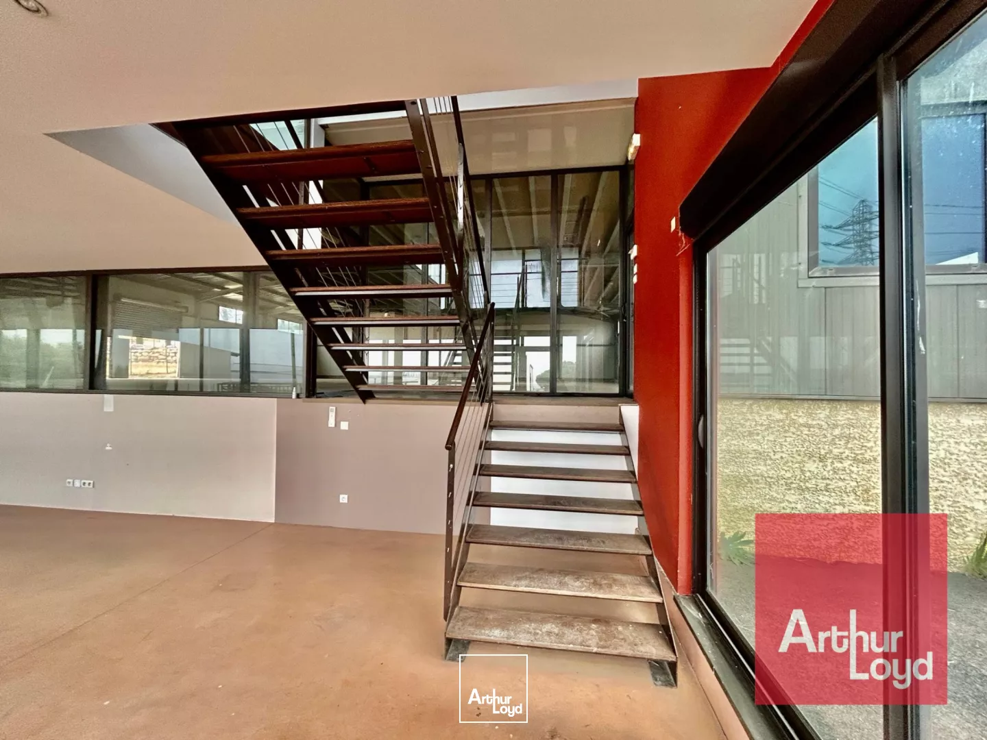 LOCAUX D'ACTIVITÉ À LOUER - FRONTIGNAN - PROCHE AUTOROUTE