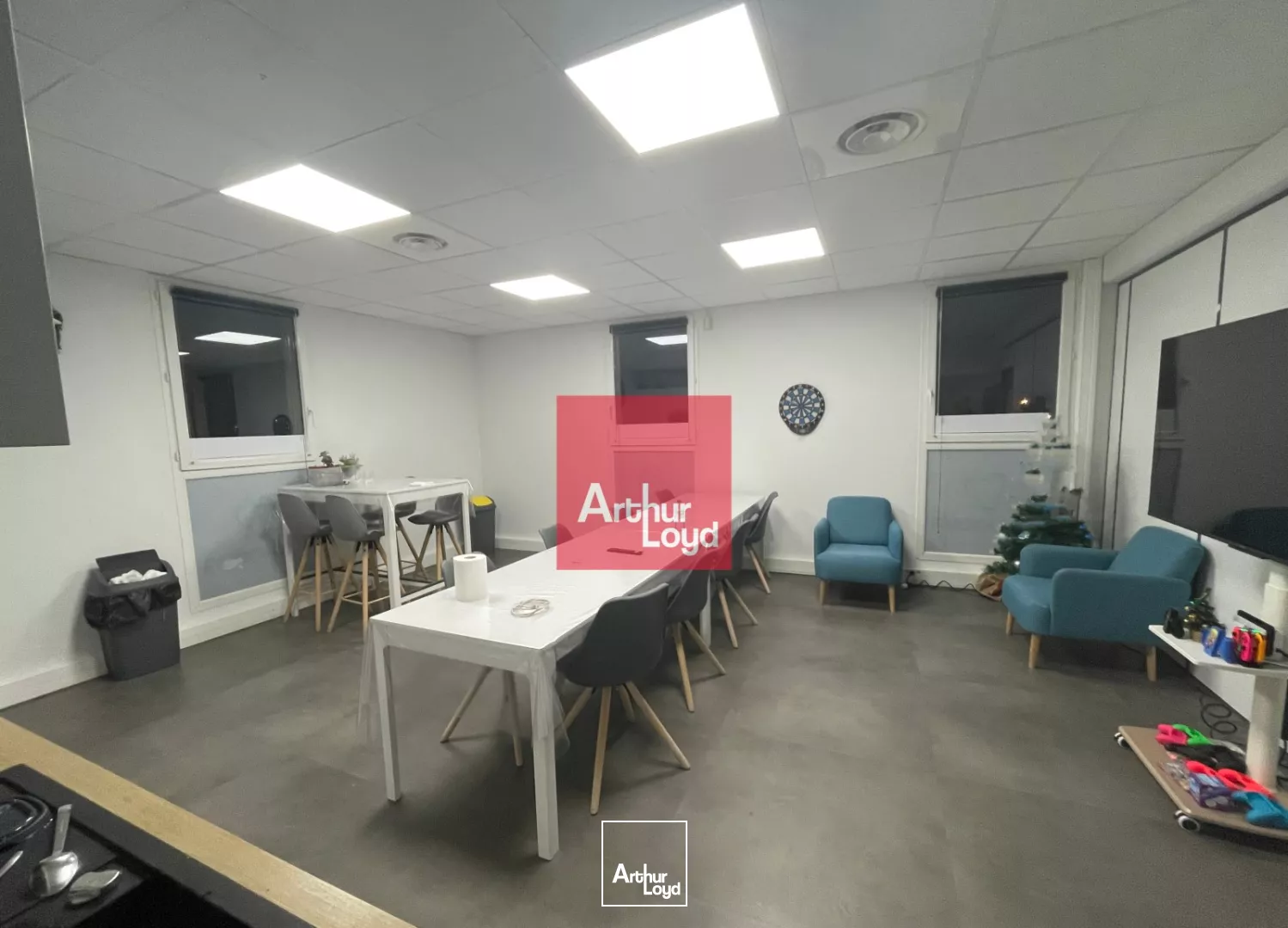 NIMES OUEST - Bureaux à louer - 130 m² - Secteur KM DELTA -Proche autoroute